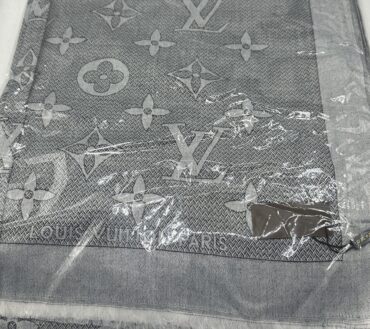 Lv 01 scarf