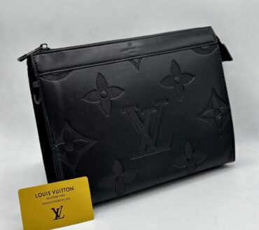 LV BP clutch pouch