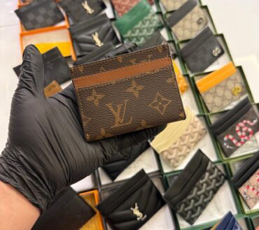 Lv brown flower card holder