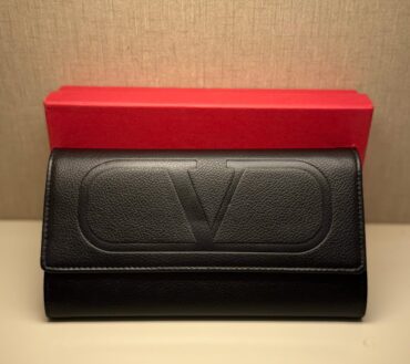 Valentino black