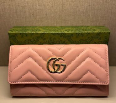 Gucci pink