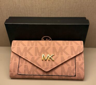 MK pink1