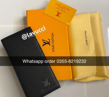 Lv 238C leather long wallet