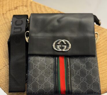 Gucci B2 side bag