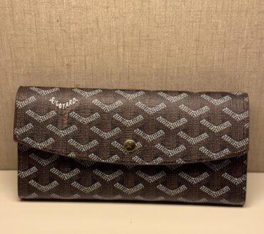 Goyard black long wallet