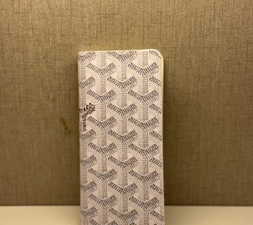 Goyard white smart long wallet
